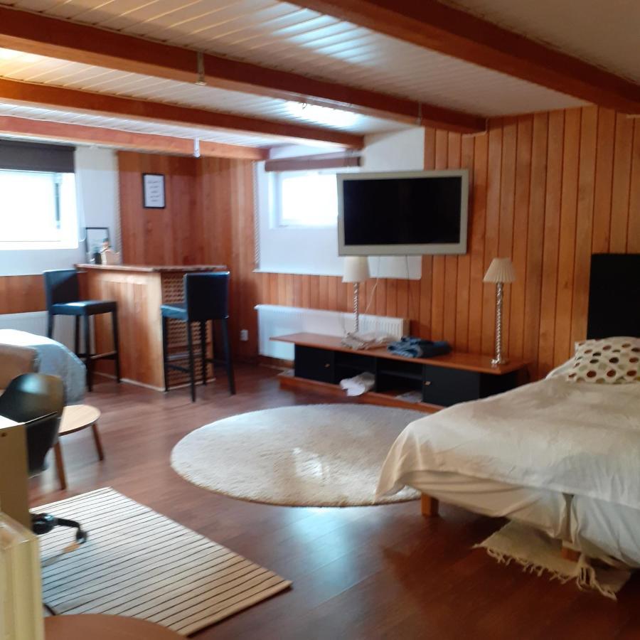 Room In Villa Emilia Esbo Eksteriør bilde
